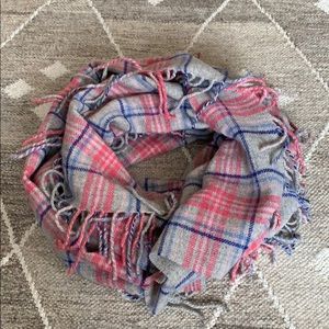 NWOT Wool Scarf, plaid with fringe